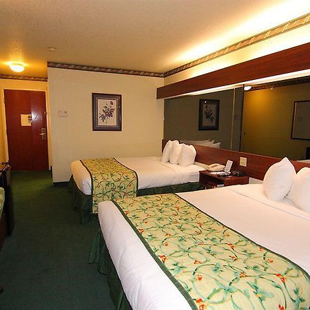 Microtel Inn & Suites By Wyndham Green Bay Extérieur photo