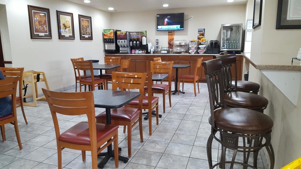 Microtel Inn & Suites By Wyndham Green Bay Extérieur photo