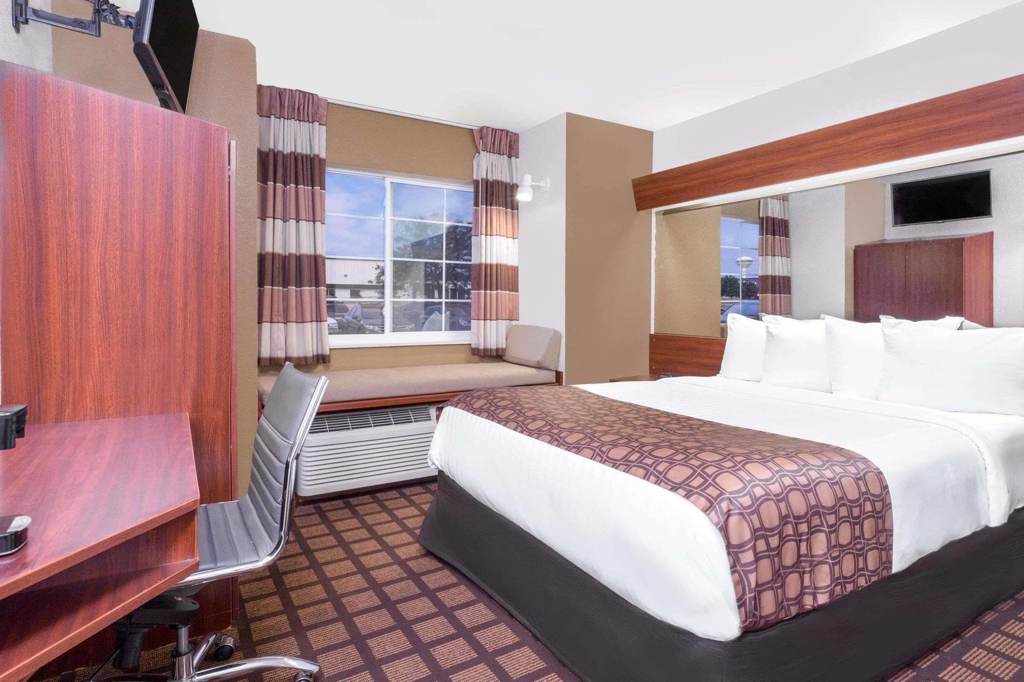 Microtel Inn & Suites By Wyndham Green Bay Extérieur photo