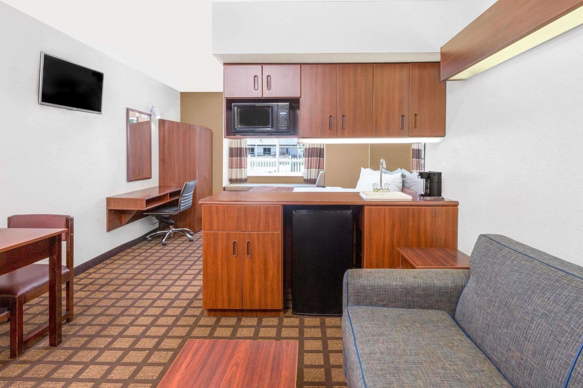Microtel Inn & Suites By Wyndham Green Bay Extérieur photo