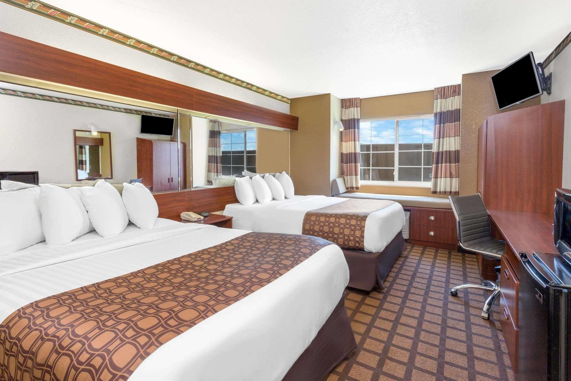 Microtel Inn & Suites By Wyndham Green Bay Extérieur photo