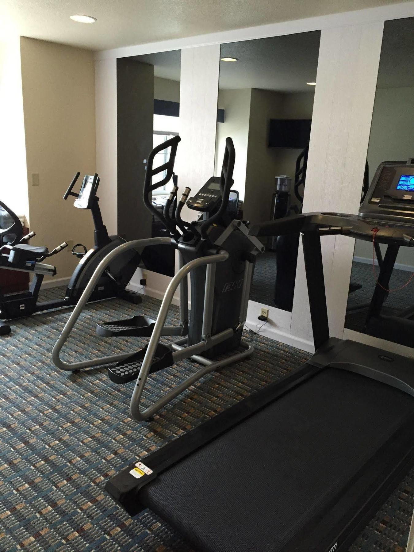 Microtel Inn & Suites By Wyndham Green Bay Extérieur photo