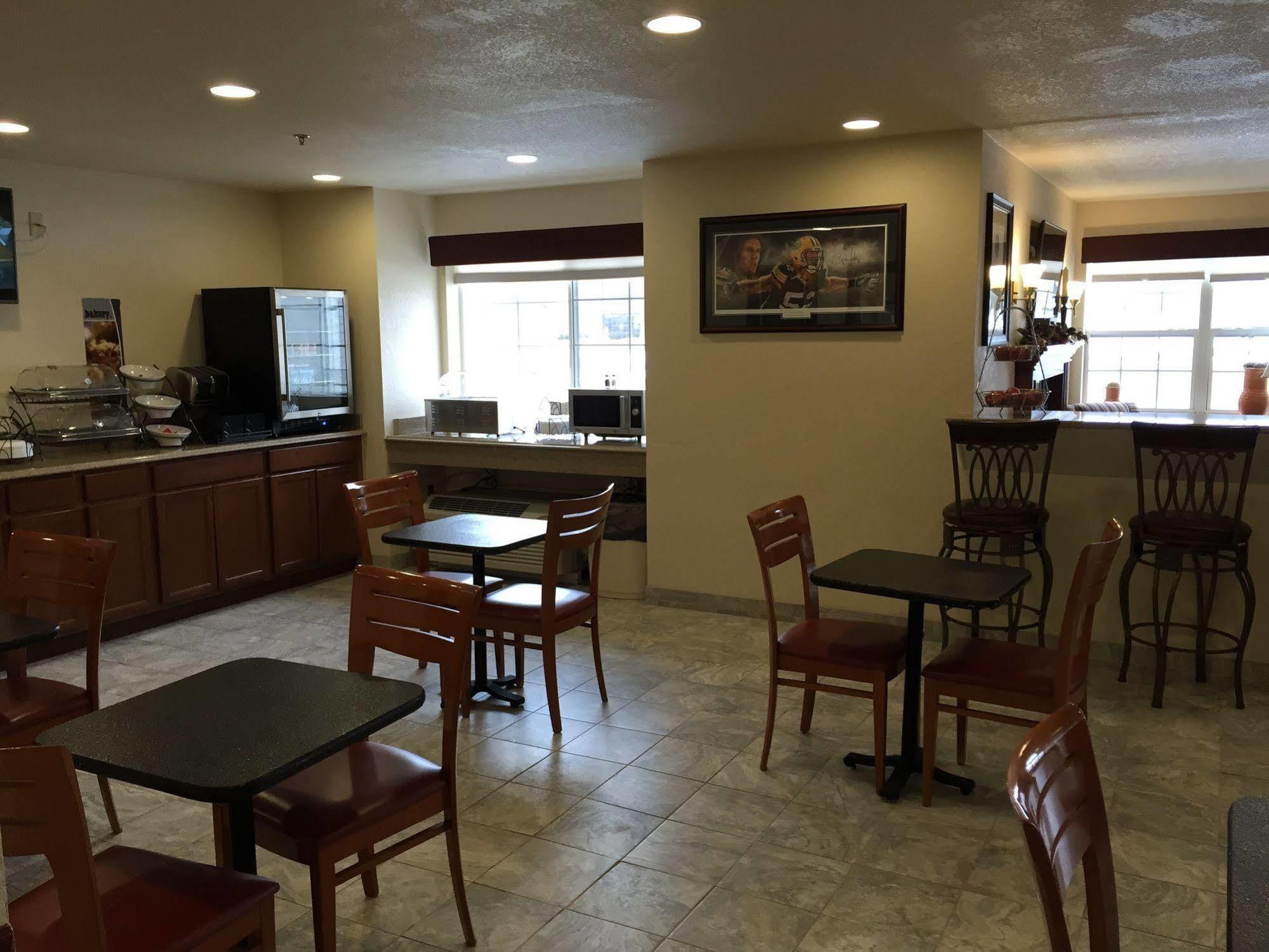 Microtel Inn & Suites By Wyndham Green Bay Extérieur photo