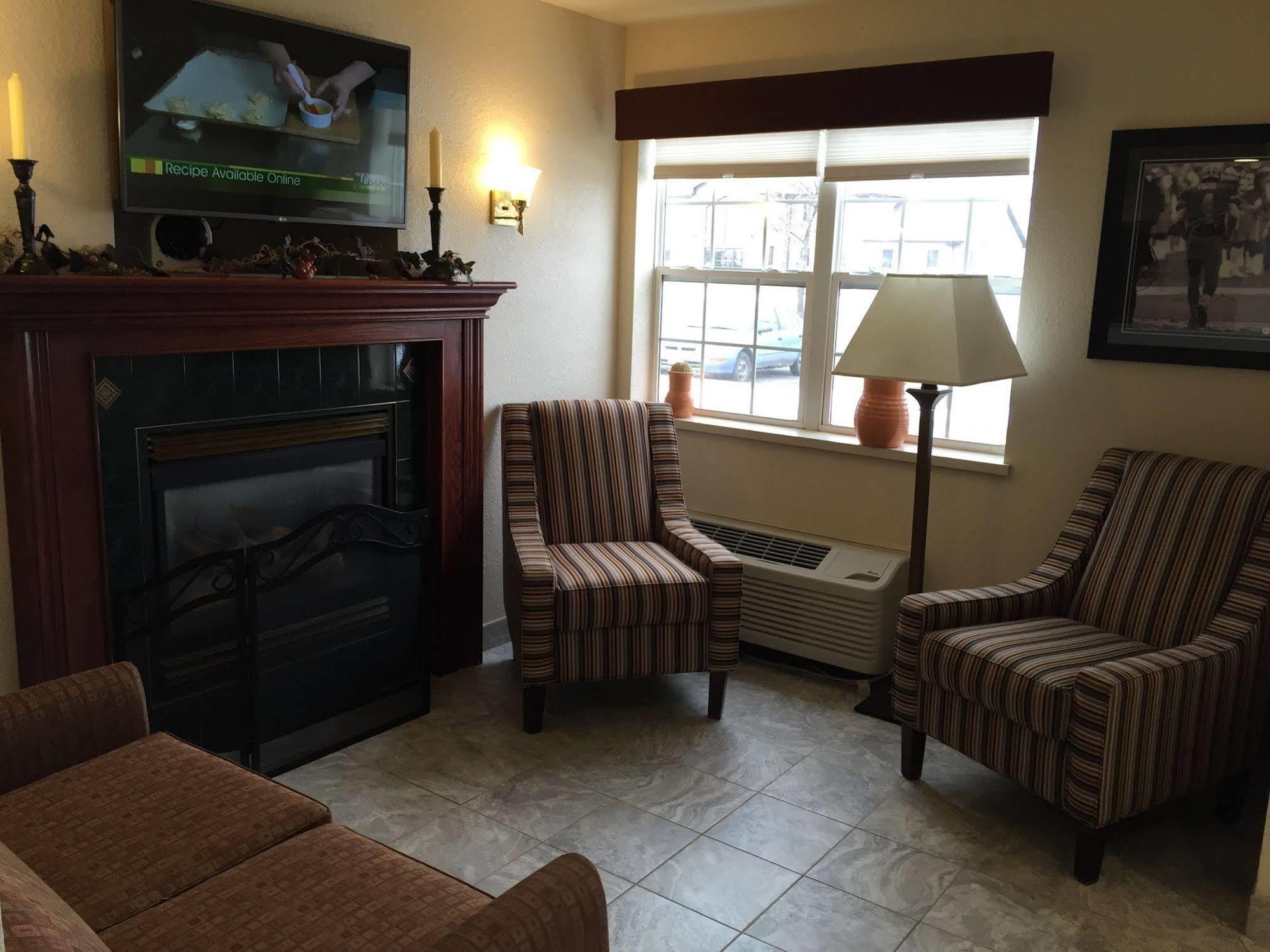 Microtel Inn & Suites By Wyndham Green Bay Extérieur photo