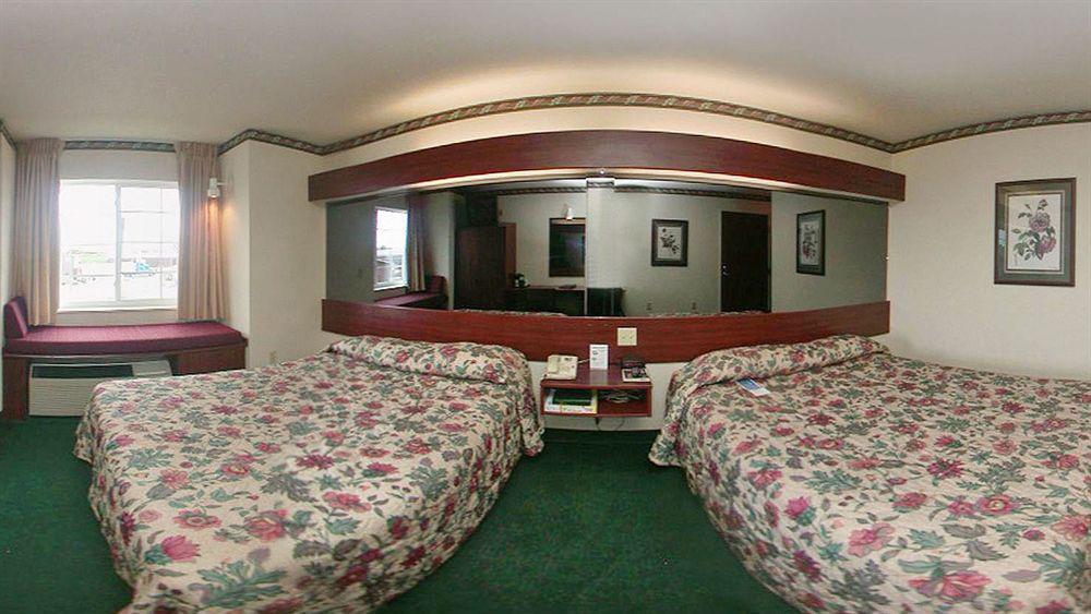 Microtel Inn & Suites By Wyndham Green Bay Extérieur photo