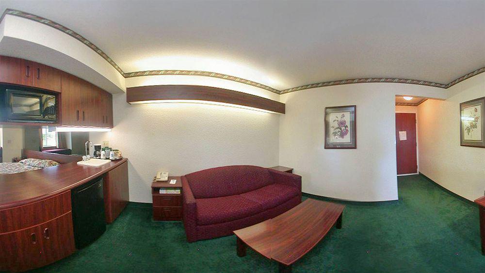 Microtel Inn & Suites By Wyndham Green Bay Extérieur photo